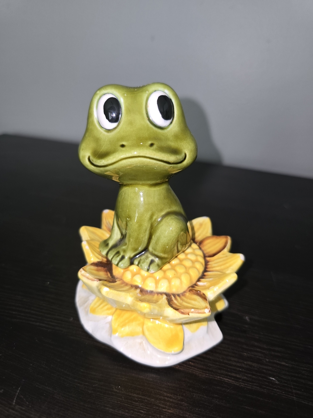 Vintage Neil the Frog Salt and Pepper Shaker Set